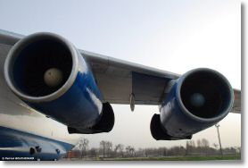 Candid IL-76TD SilkWay-Douchanbe-16mars2008-DSC_0050.jpg
